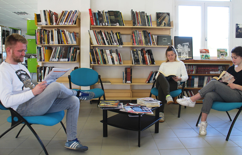 EPLEFPA-le-valentin-valence-lycee-cdi